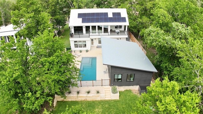 Building Photo - 201 Kahana Ln