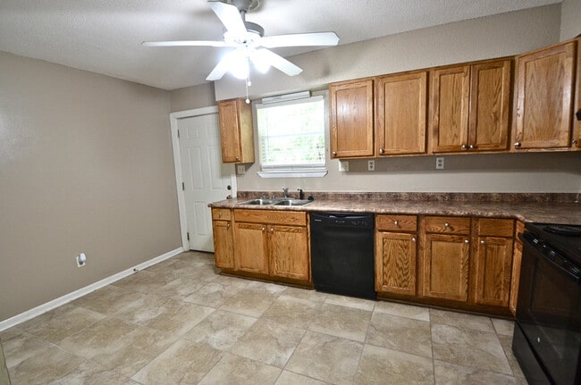 Photo - 154 Valencia Dr