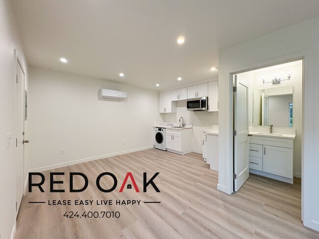 Photo - 750 W Bonita Ave Unit B