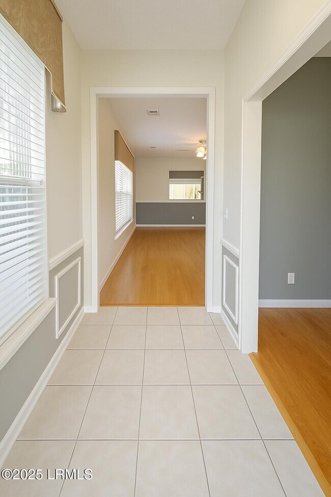 Photo - 1 Pomegranate Ln