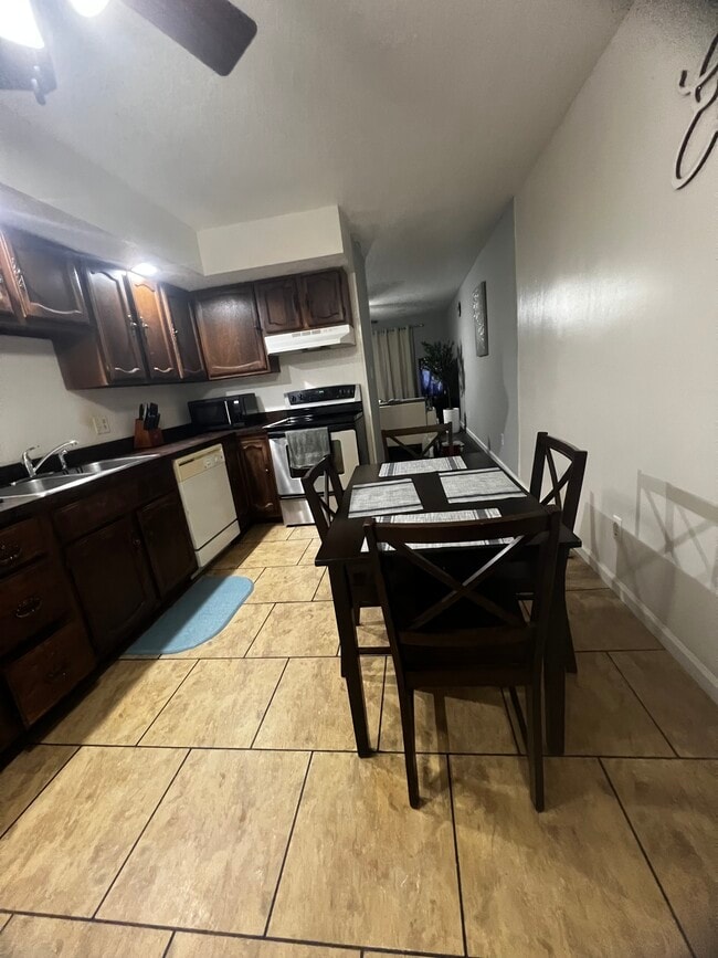 1400 Shiloh Dr Unit B