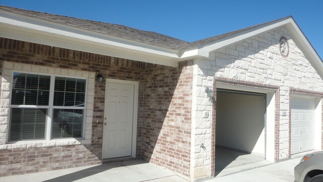 Photo - 2509 Cody Poe Rd Apartamento Unidad A