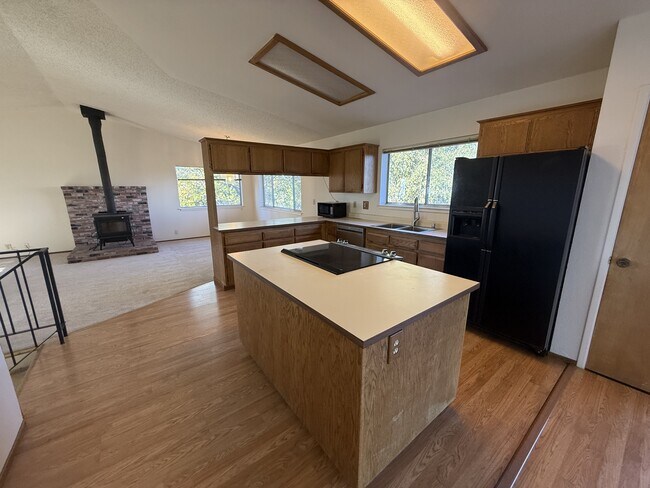 Photo - 10201 Ponderosa Way