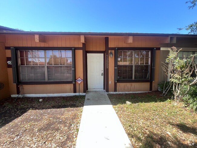 Building Photo - 13552 SW 102nd Ln Rental