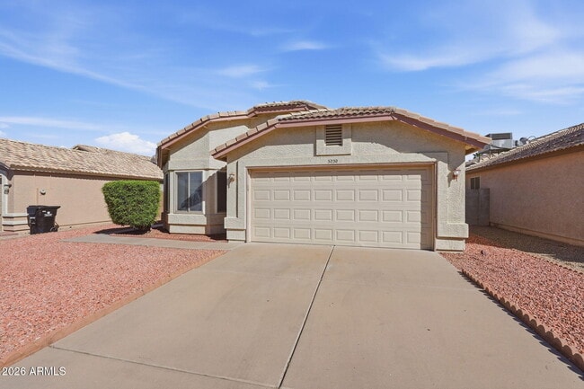 Building Photo - 3030 E Topeka Dr