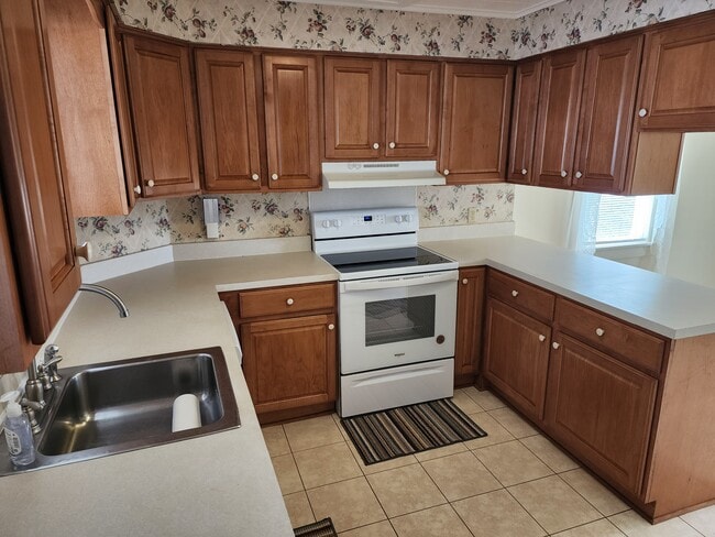 Photo - 1636 Philadelphia St