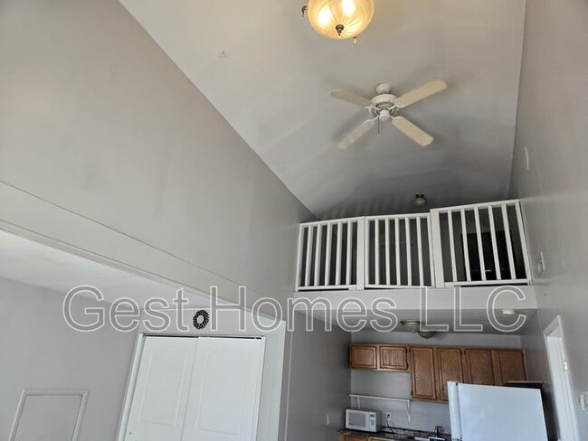 Photo - 26509 Inkster Rd Unit Apt East
