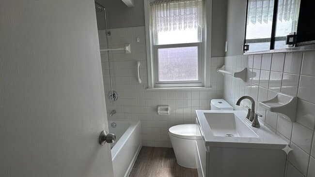 Photo - 11511 Bradwell Rd