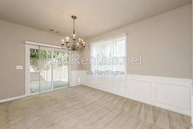 Photo - 4102 Dahlgreen Way
