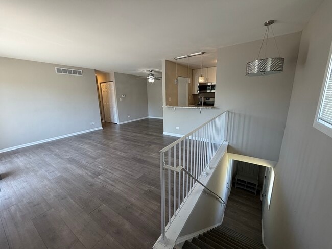 Photo - 29W649 Winchester Cir
