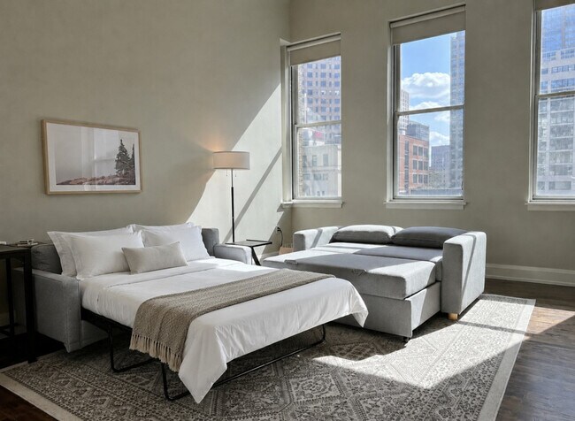 Photo - 225 E Michigan St Unidad SI ID1581105P