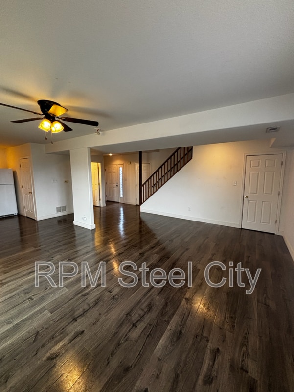 Photo - 351-353 W Song Sparrow Dr