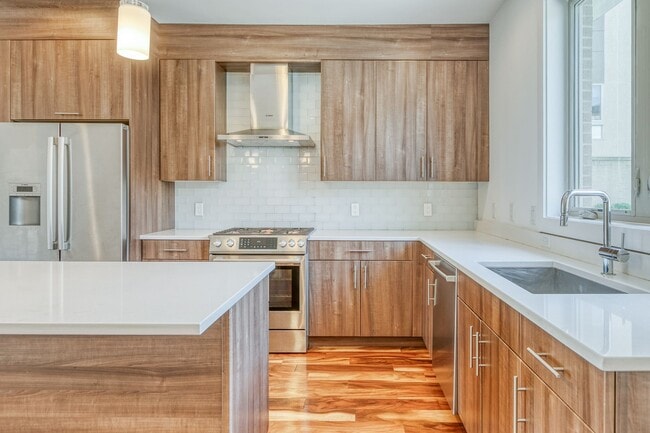 Photo - Queen Village Townhome with Parking