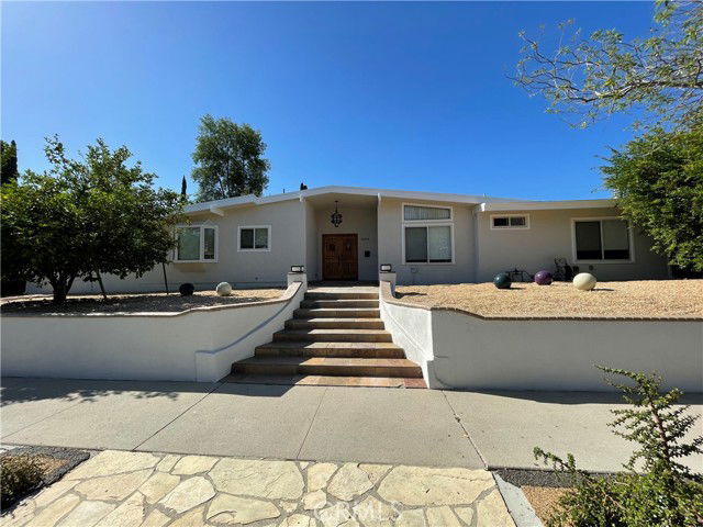 Building Photo - 24204 Calvert St