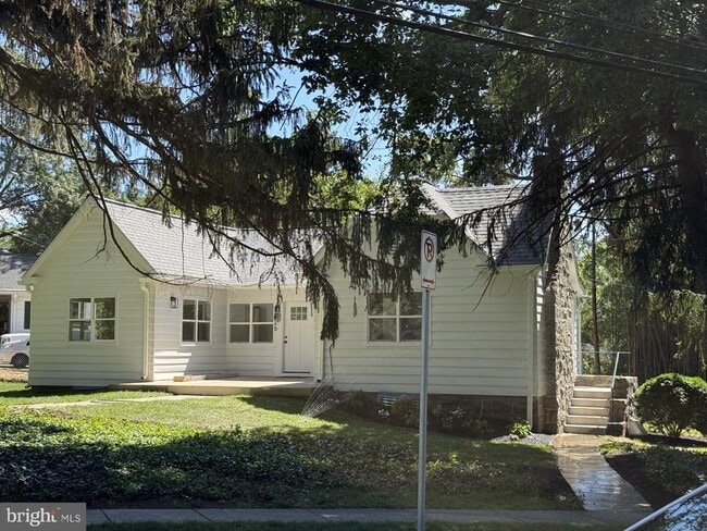Building Photo - 5426 McKinley St Rental