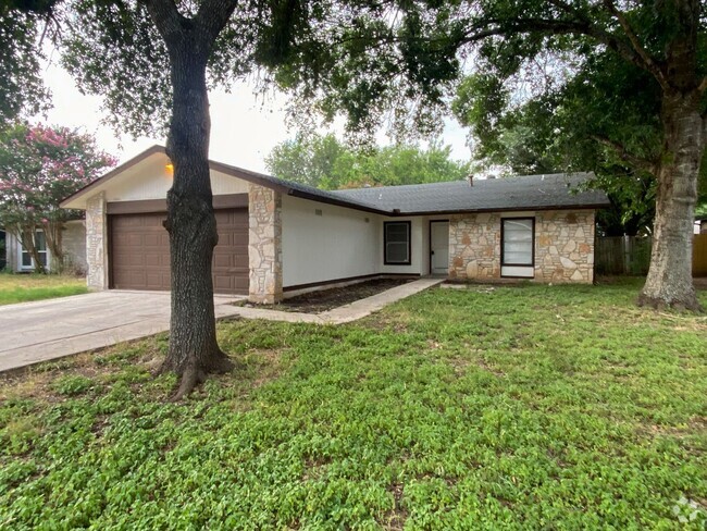 Building Photo - LOVELY ONE STORY 3/2 LOCATED NEAR UTSA! Rental