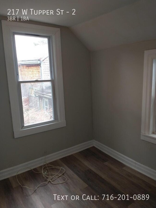 Photo - 217 W Tupper St Unit 2