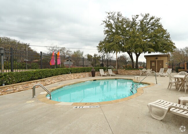 Photo - Waterchase Gardens