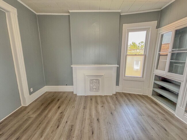Photo - 204 1st St Unit Apt 3