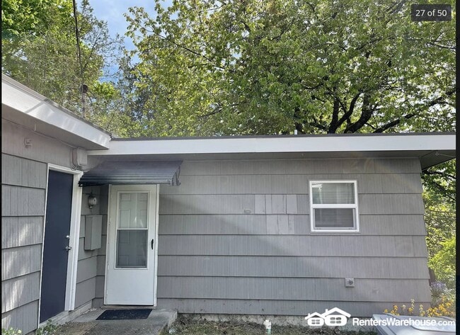 Building Photo - 306 119th St S Rental