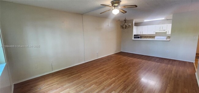 Building Photo - 14850 Naranja Lakes Blvd Unit B2J