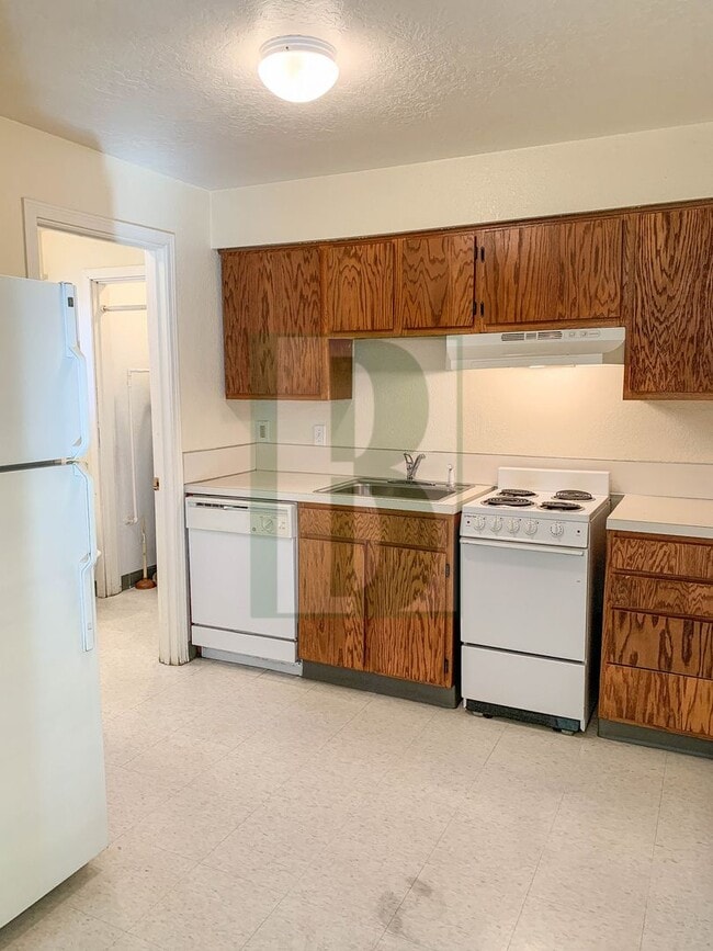 Photo - Berg- TriPlex on Lee St SE #10095 Unidad 2219 Lee St SE
