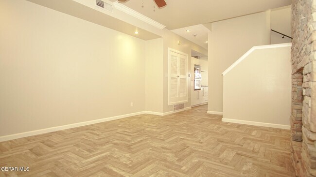 Photo - 2008 Rogelio Ave