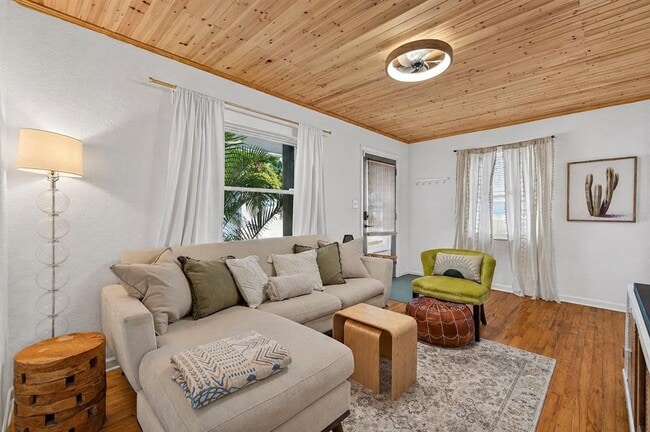 Photo - 2444 34th Ave N