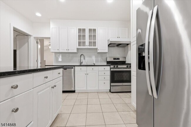 Photo - 92 George St