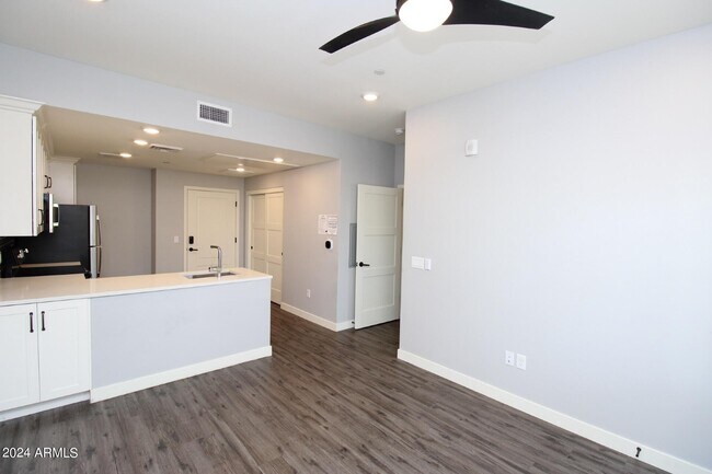 Photo - 475 N 9th St Unit 202