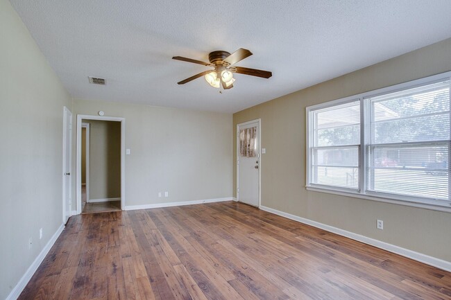 Photo - 3518 38th St