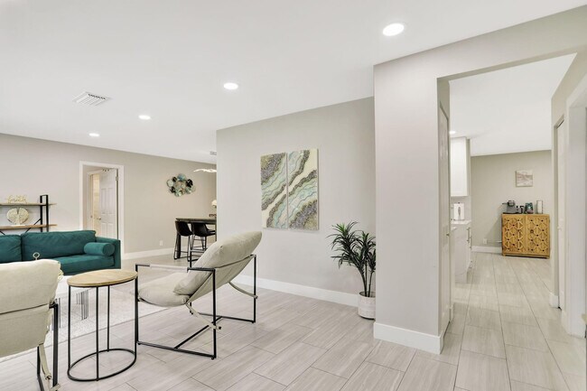 Photo - 1035 NW 5th Ave