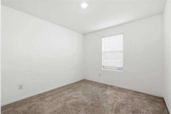 Photo - 324 Buckeye Ave