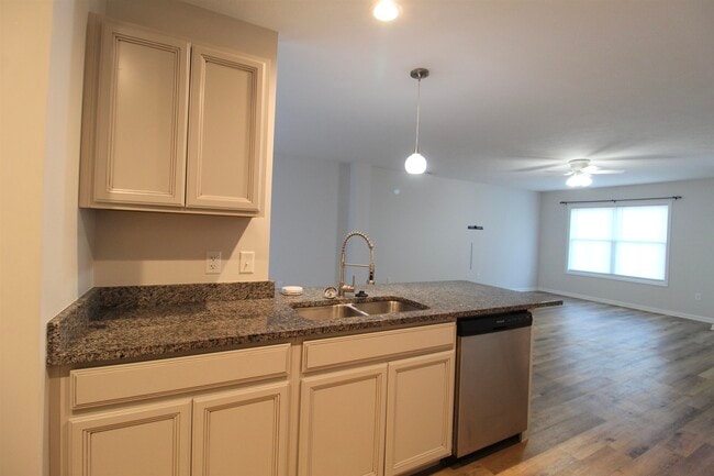 Photo - 2941 Locust Grv Ct