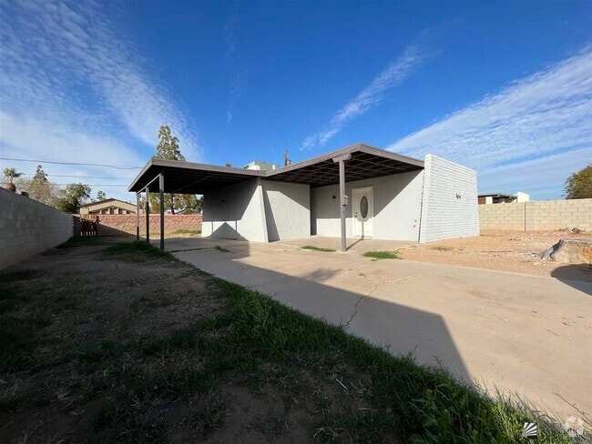 Building Photo - 2684 W 14th St Rental