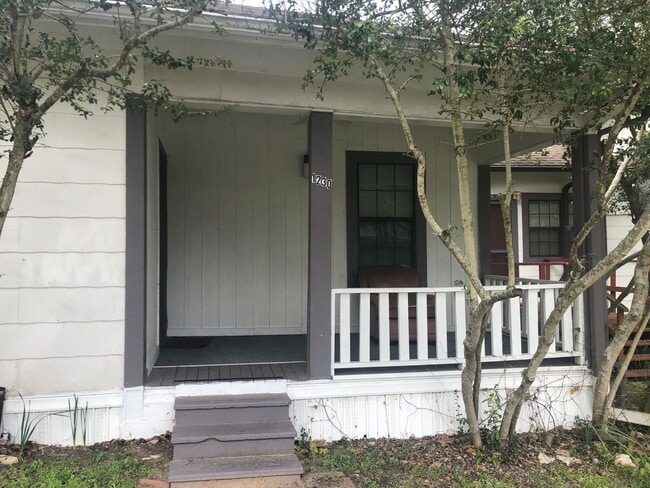 Photo - Two bedroom Apartment close to SHSU