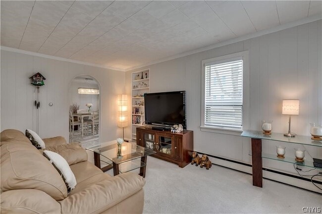 Photo - 822 Lawrence St