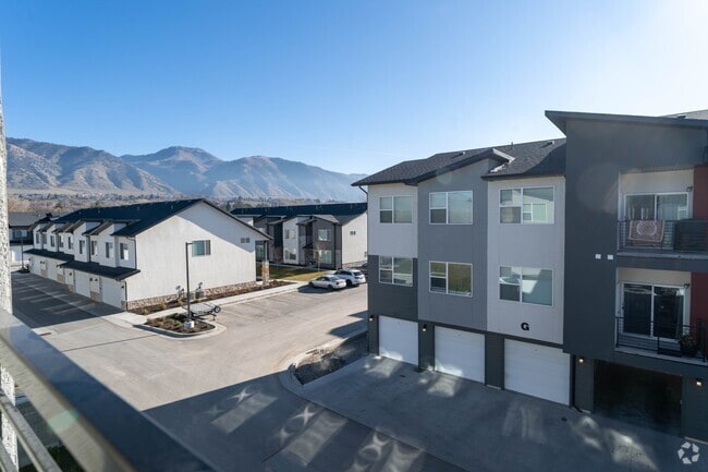 Building Photo - 459 W 15 S Rental