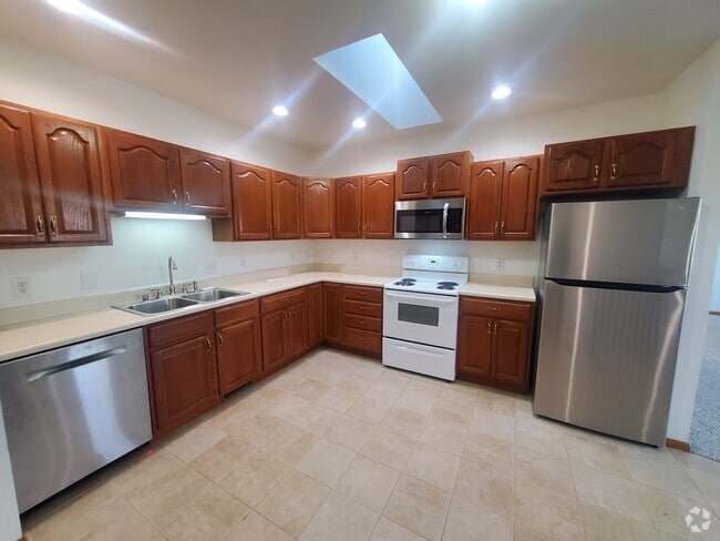 Building Photo - 2507 Lincoln Ave Rental