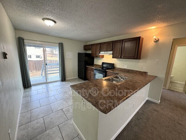 Photo - 915 Hathaway Dr Unit #C