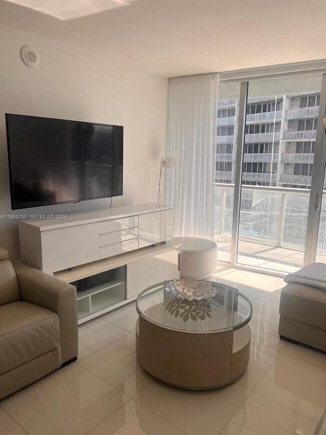 Photo - 475 Brickell Ave Unit 3613