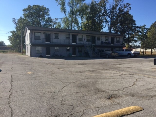 Photo - Bel-Aire Corners