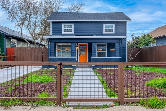 Photo - 3750 Y St House