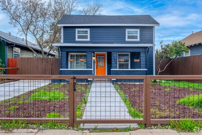 Building Photo - 3750 Y St Rental