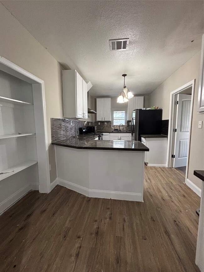 Photo - 4106 Darby St