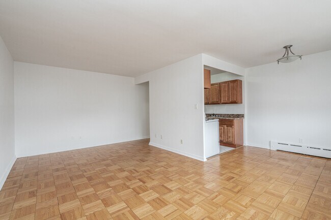 Photo - 27 Paxtonia Blvd