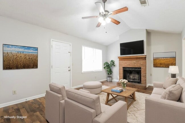 Photo - 1110 Monfort Rd