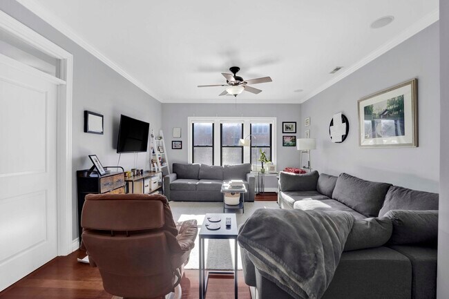 Photo - 1608 W Byron St Unit 2E