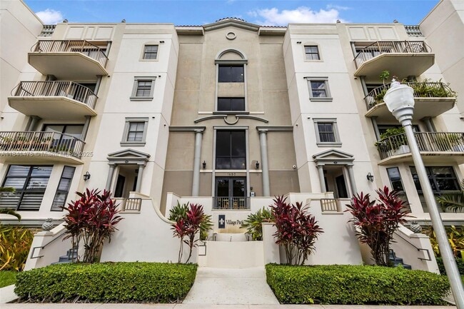 1650 Galiano St Unit TH5