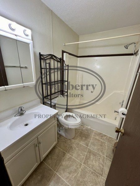 Photo - 315 Frazer St Unit 9